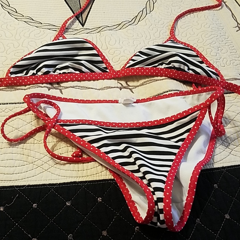 Bikini size 6